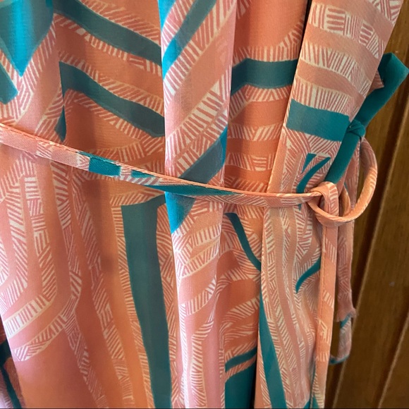 Forever21 Summer Dress
Size Medium - Picture 5 of 7